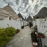 La Casa Dell' Arco * Triggiano